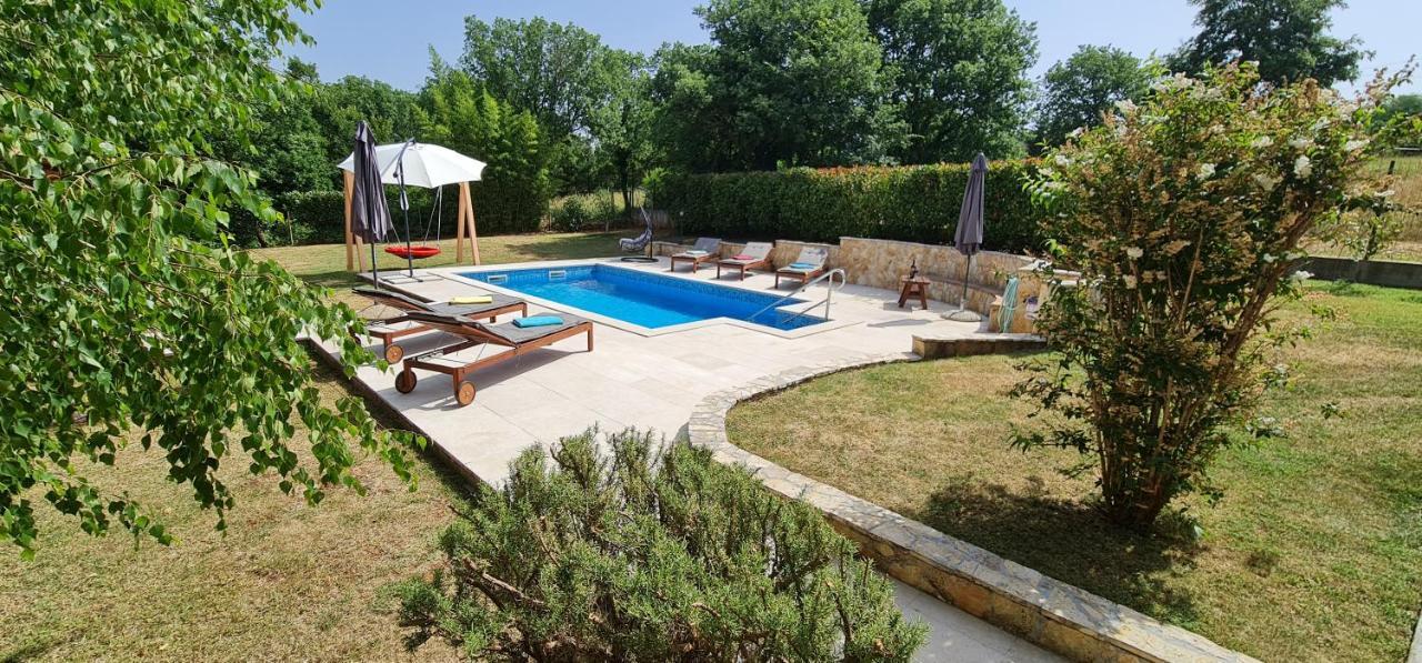Sunny Garden Villa With Pool Loborika Luaran gambar