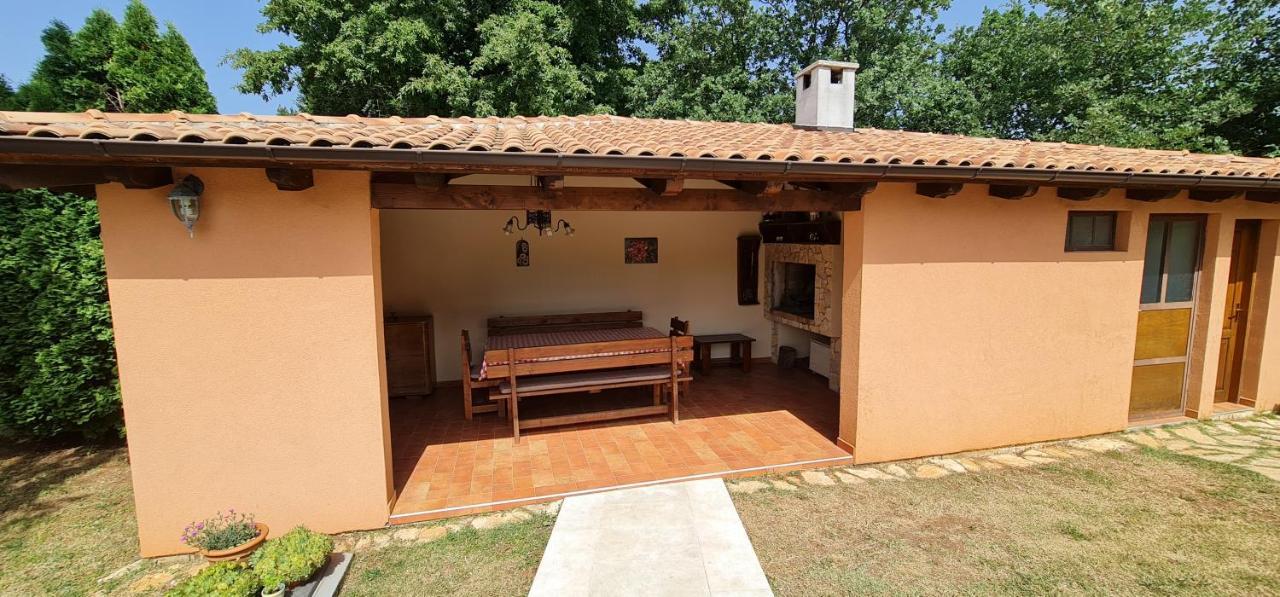 Sunny Garden Villa With Pool Loborika Luaran gambar