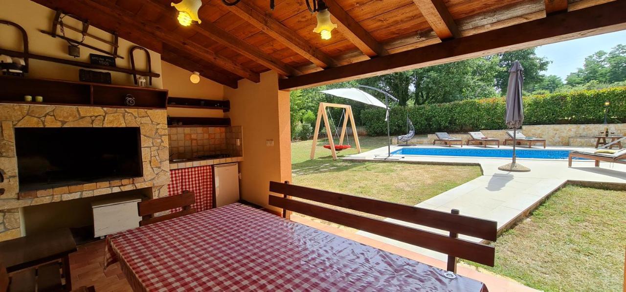 Sunny Garden Villa With Pool Loborika Luaran gambar